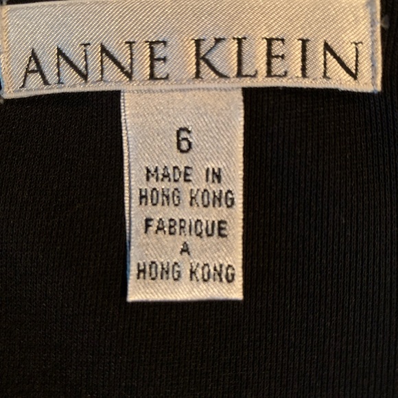 Vintage Anne Klein long sleeve black dress. Size 6 - Picture 2 of 2